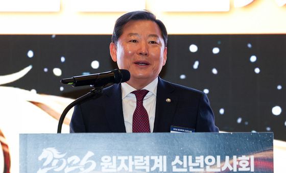 신년인사하는 이철규 국회 산자위원장