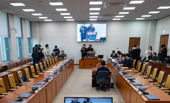 여객기 참사 국조특위 불출석한 국토부 장관 '여야 합의되지 않은 일정'