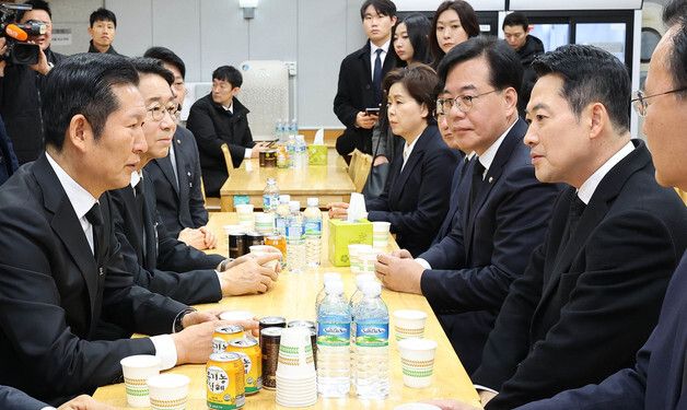 대화나선 여야 대표