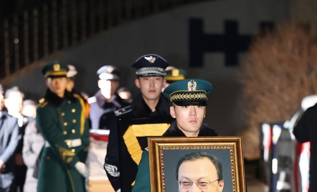 故 이해찬 전 총리 발인 엄수