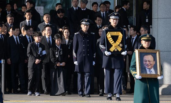 고 이해찬 전 총리 배웅하는 이재명 대통령