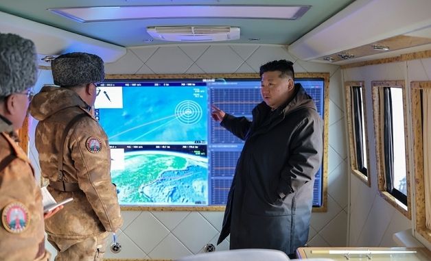 김정은 "최근 핵무력 실전화에서 중요한 성과들 이룩"