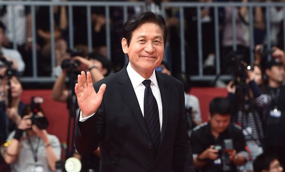 국민배우 안성기 별세