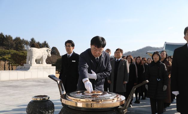 대전현충원 방문한 안형준 국가데이터처장