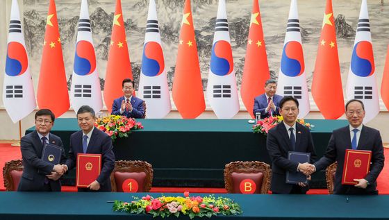 기후협력과 디지털 기술 협력에 관한 협약 체결한 한중