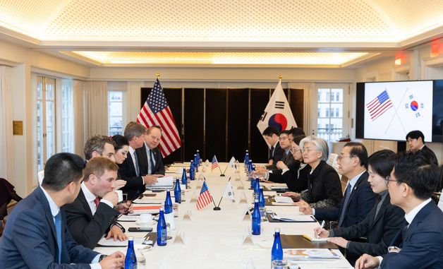 미국 에너지부 면담하는 김윤덕 장관