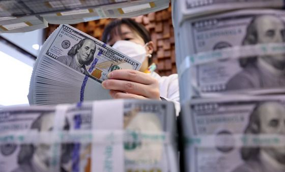 고환율 대응 여파…외환보유액 감소