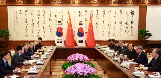 리창 중국 총리와 면담 갖는 이재명 대통령