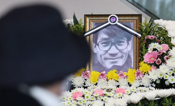 고 안성기 추모공간, '영정 속 환한 미소'