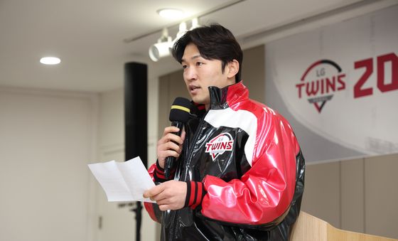 인사말 하는 박해민 주장