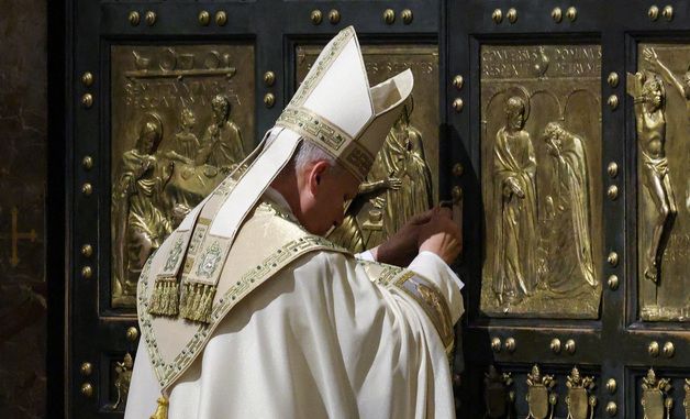 [포토] 희년 종료 알리는 레오 14세 교황