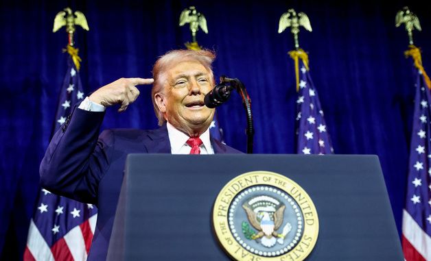 美 하원 공화당 연례 정책회의에서 연설하는 트럼프