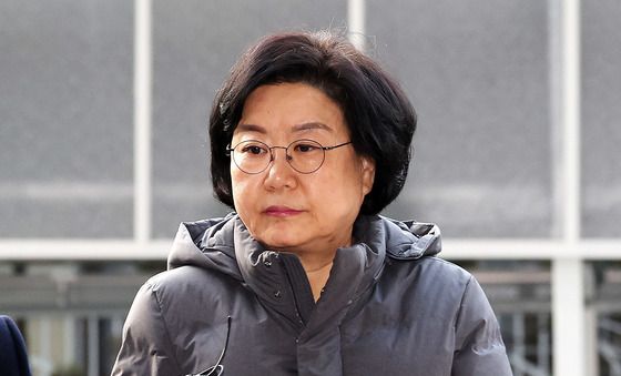 굳은 표정의 이혜훈 후보자