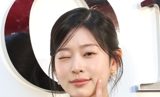 김민주, 윙크 플러팅