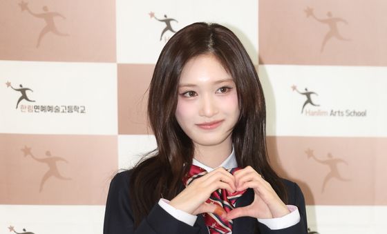 이서, 졸업하는 아이브 막내