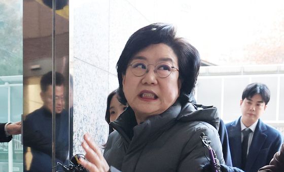 이혜훈, 출근길 질문에 손사래