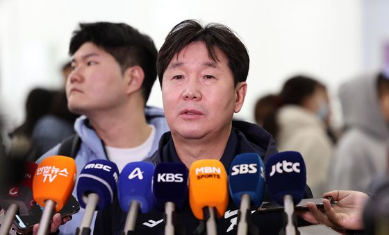 전지훈련 각오 밝히는 류지현 감독