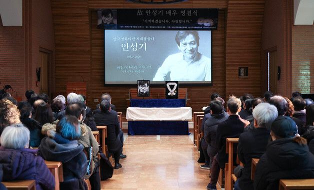 故 안성기 영결식 참석한 동료 선후배들