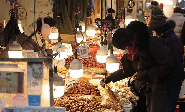 정부, 먹거리·생계비 안정 정책 역량 집중