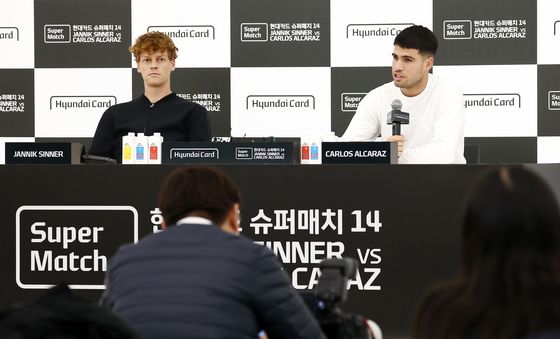 맞대결 앞둔 알카라스·신네르