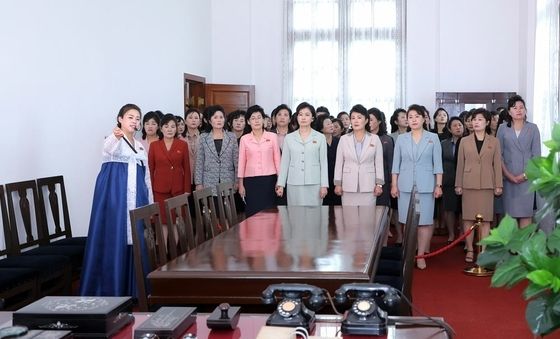 北 여맹, 당 창건 81주년 앞두고 사적관 참관