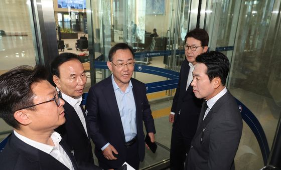 개청 준비 중인 중수청 살펴보는 장동혁 대표