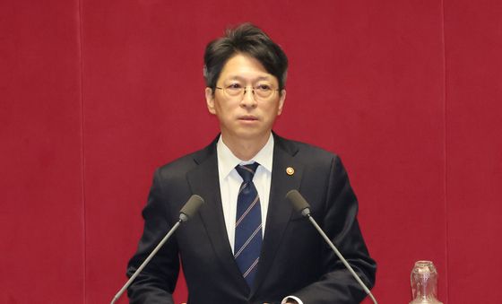 홍지선 국토부 장관, 신임 국무위원 인사