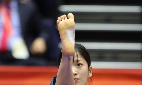 정하은, 태권도 여자 개인 품새 결승전 '완벽한 자세'