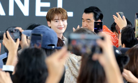 이종석, BIFF에 뜬 왕자님