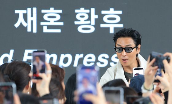 주지훈, 황제의 특급 팬서비스