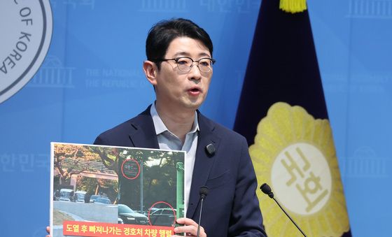 주진우 '李대통령, 천장 붕괴 사고 당시 골프 쳤나'