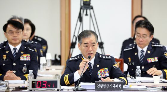 [국감] 김종철 경찰청장 직무대행, 국감서 현안 질의 답변