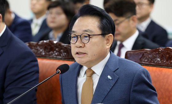 [국감] 안병길 한국해양진흥공사 사장, 의원 질의 답변