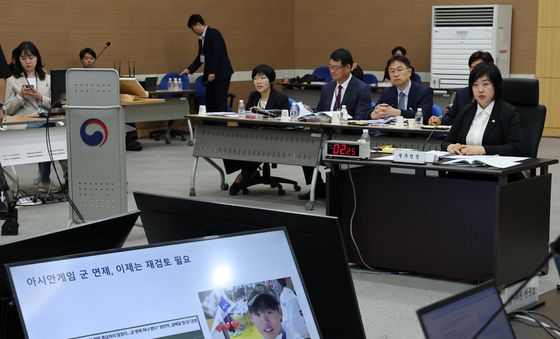 [국감] 병역특례 질의받는 병무청장