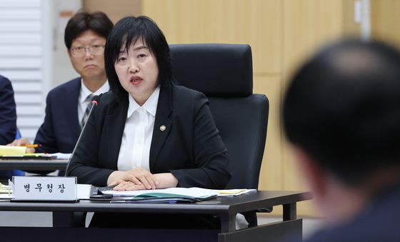 [국감] 질의에 답변하는 병무청장