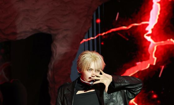 성한빈, 무대 위 美친 존재감