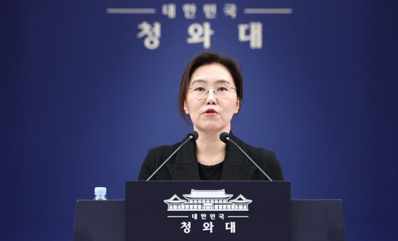 李대통령, '납 배출 비타민 주사' 의혹에 "중대한 인권침해 엄중대응" 지시