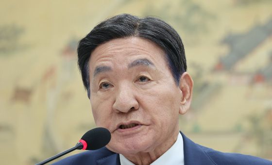 [국감] 답변하는 박창달 이사장
