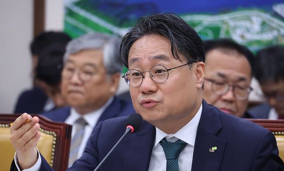 [국감] 국정감사 답변하는 이성훈 LH 사장