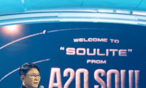 이수만 프로듀서, 국내 복귀