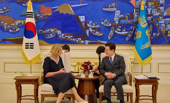 이재명 대통령, 주한슬로베니아대사와 환담