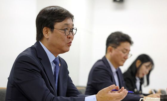 모두발언하는 최휘영 문체부 장관