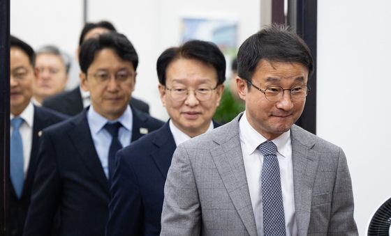 한병도 민주당 원내대표, 국감 대책회의 참석