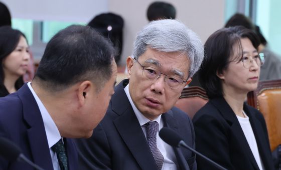 [국감] 대화하는 김상환·손인혁