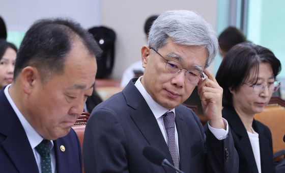 [국감] 법사위 국감 자리한 김상환 헌재소장