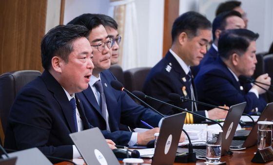 발언하는 김병내 시장군수구청장협의회장
