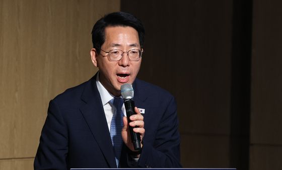 북극항로 시범운항 경과보고 하는 황종우 장관