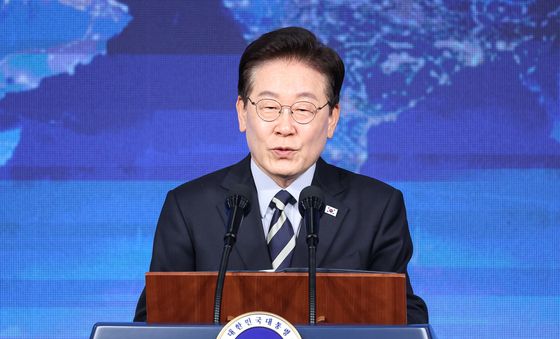 이재명 대통령, 북극항로 시범운항 환영식