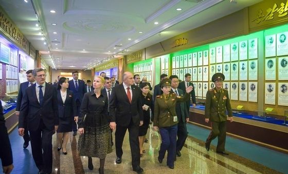 러 비상사태부, 北 조국해방전쟁 기념관 참관