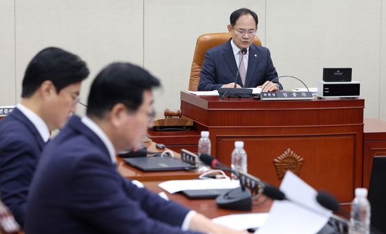 국회 국방위, 법률안심사소위원회
